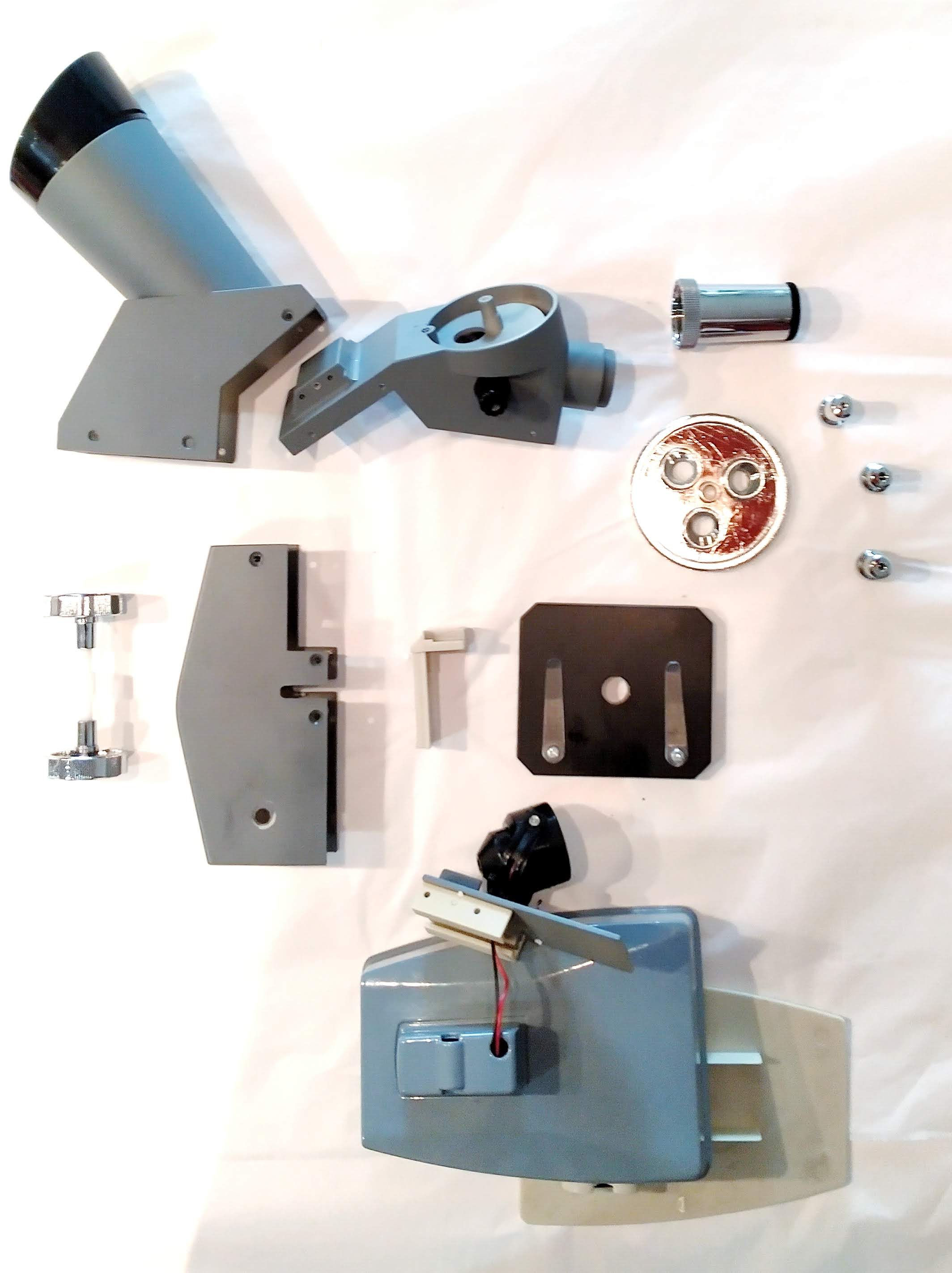 Tear down of the toy microscope